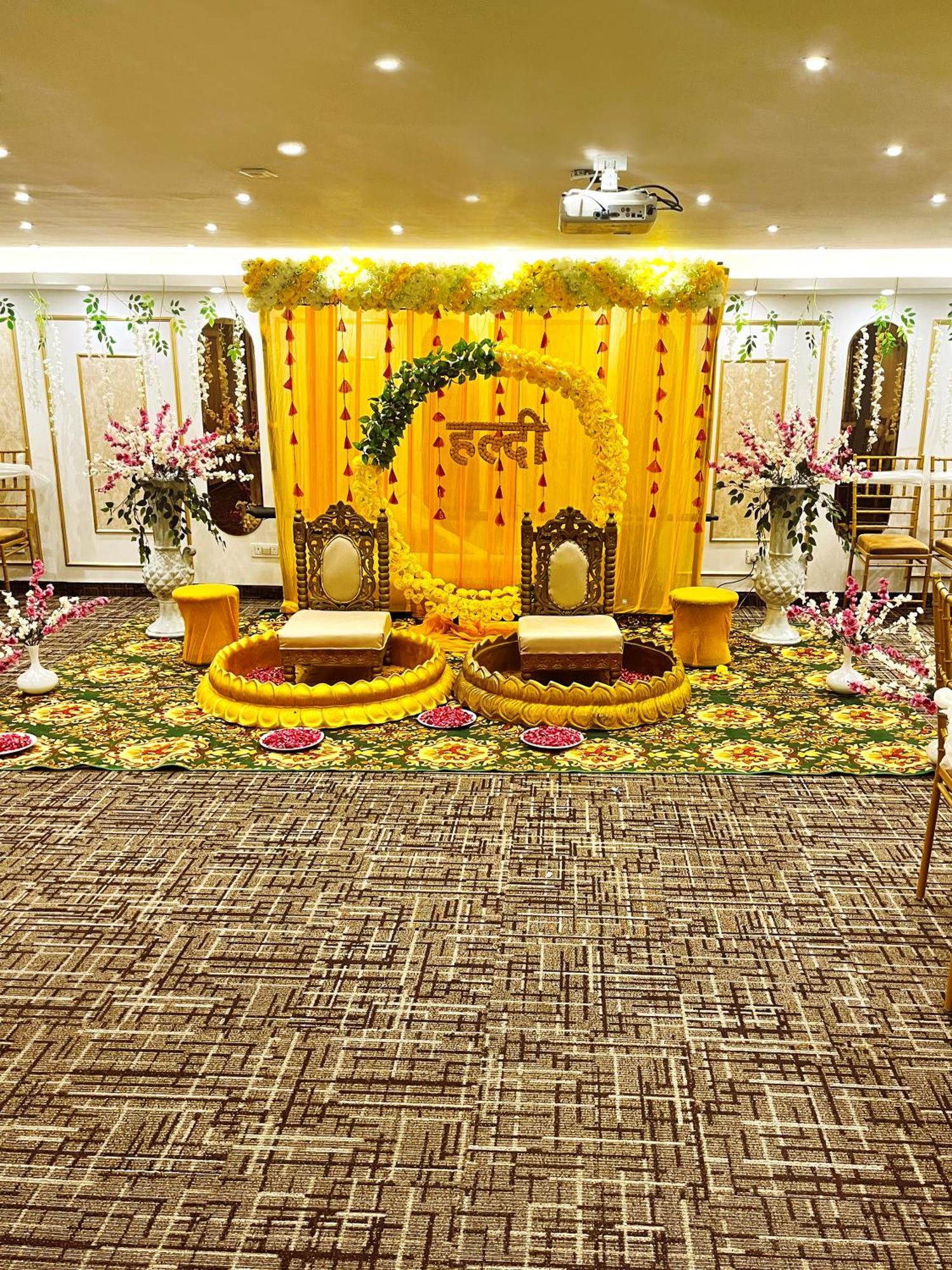 Hotel Town Grand Patel Nagar ニューデリー エクステリア 写真